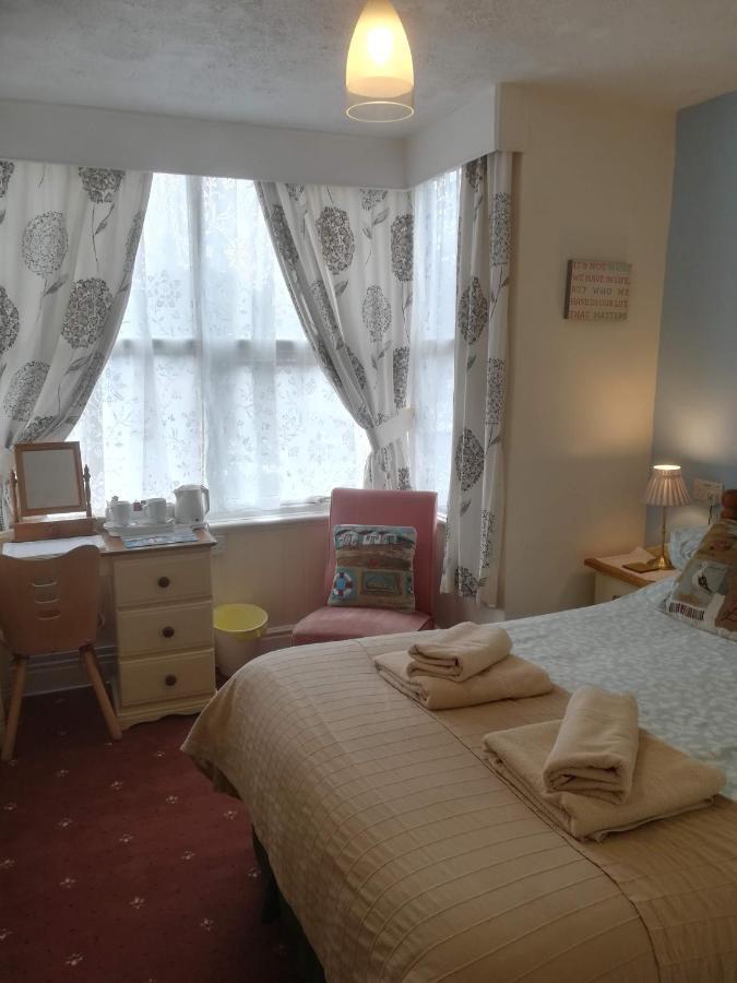 Schofield Guest House Бринлингтон Экстерьер фото