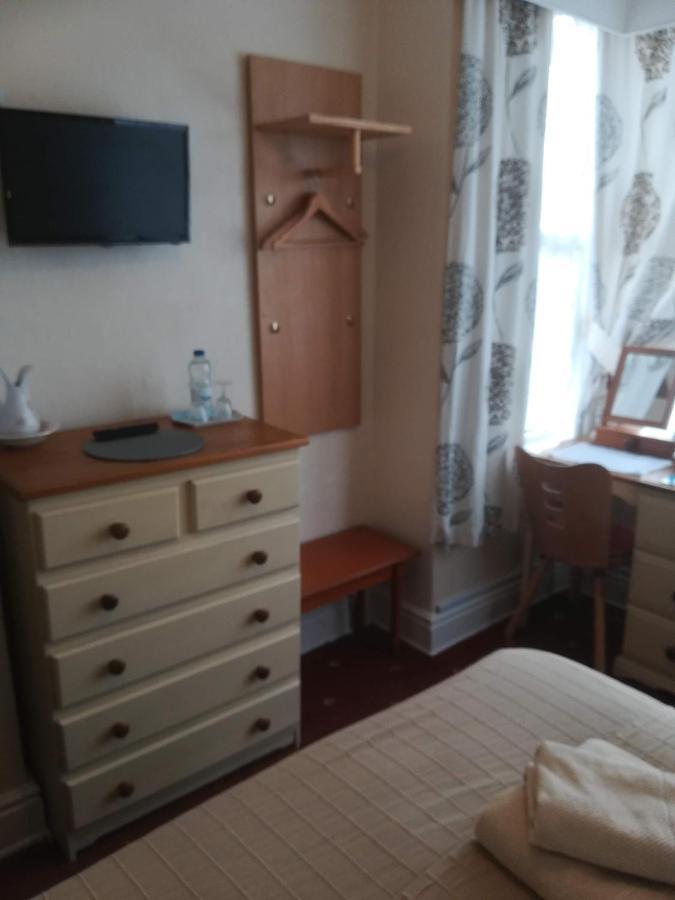 Schofield Guest House Бринлингтон Экстерьер фото