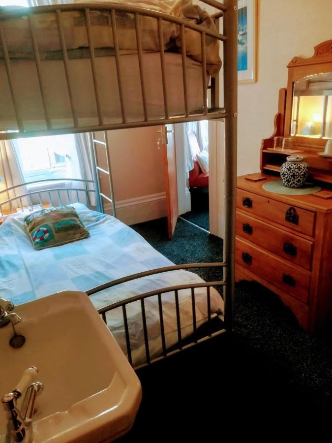 Schofield Guest House Бринлингтон Экстерьер фото