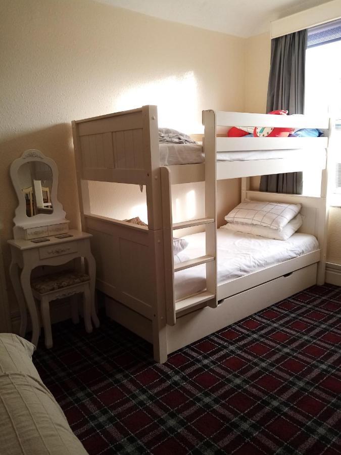 Schofield Guest House Бринлингтон Экстерьер фото
